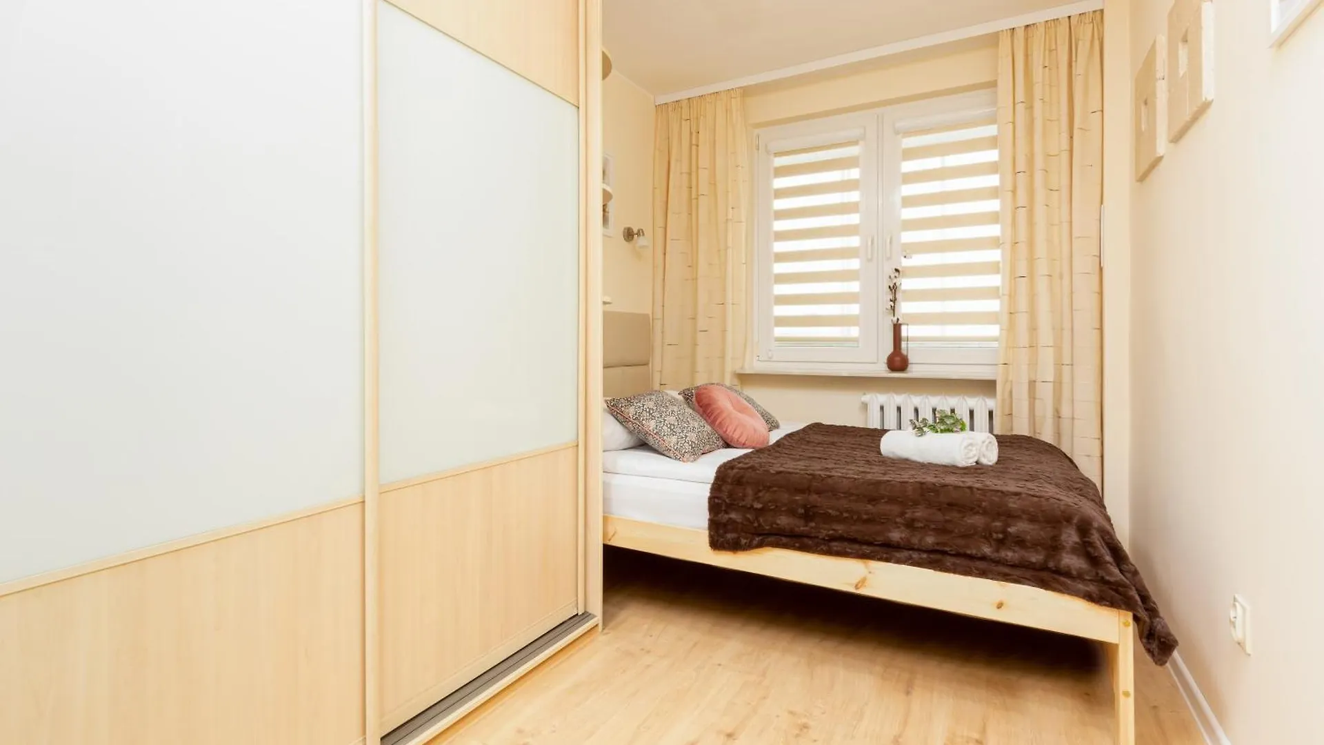 Spacious Apartment Close To Pge Stadium In Warsaw By Noclegi Renters